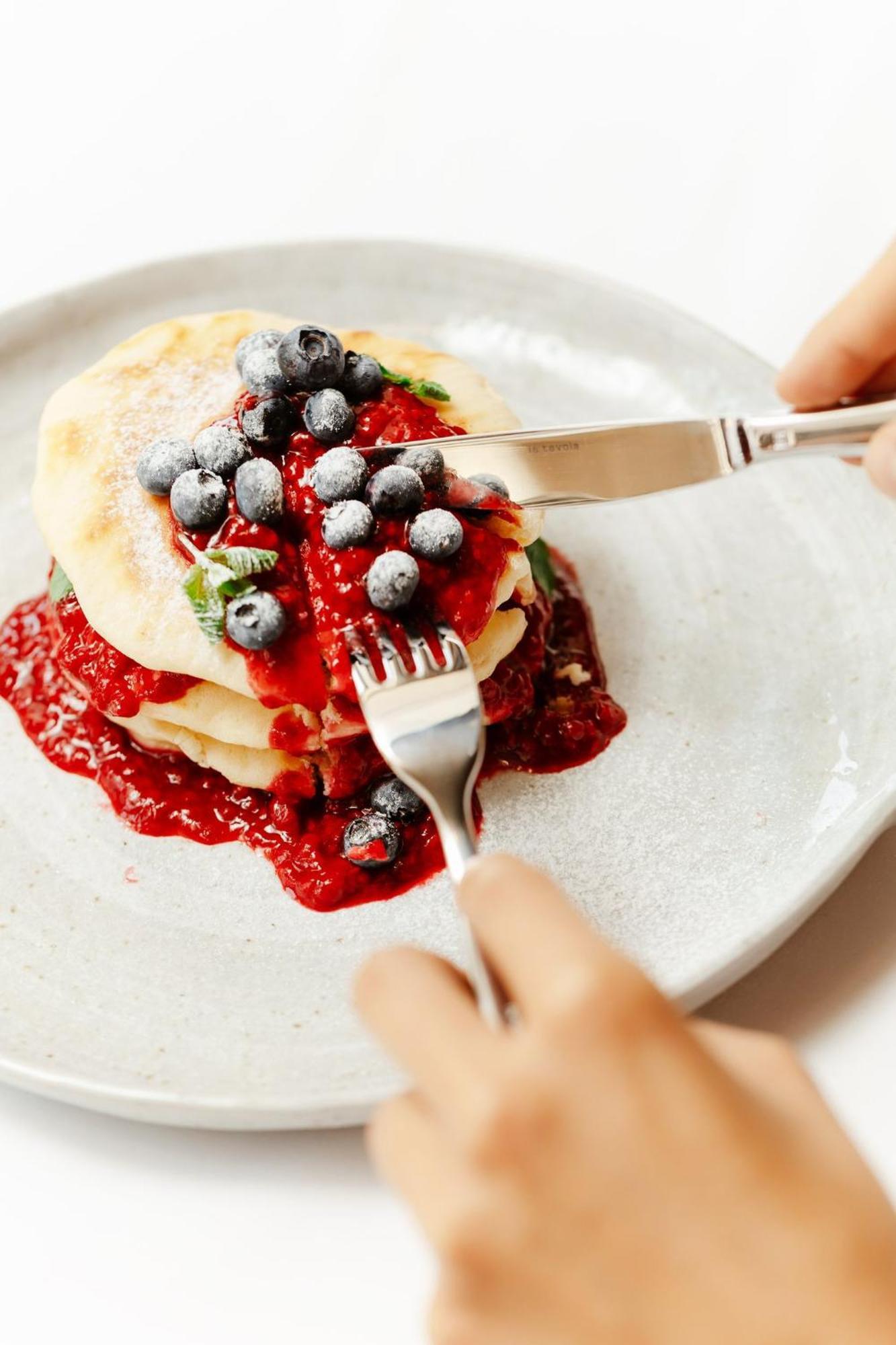 Viceroy Kopaonik Serbia Dış mekan fotoğraf A knife and fork cutting into a pancake
