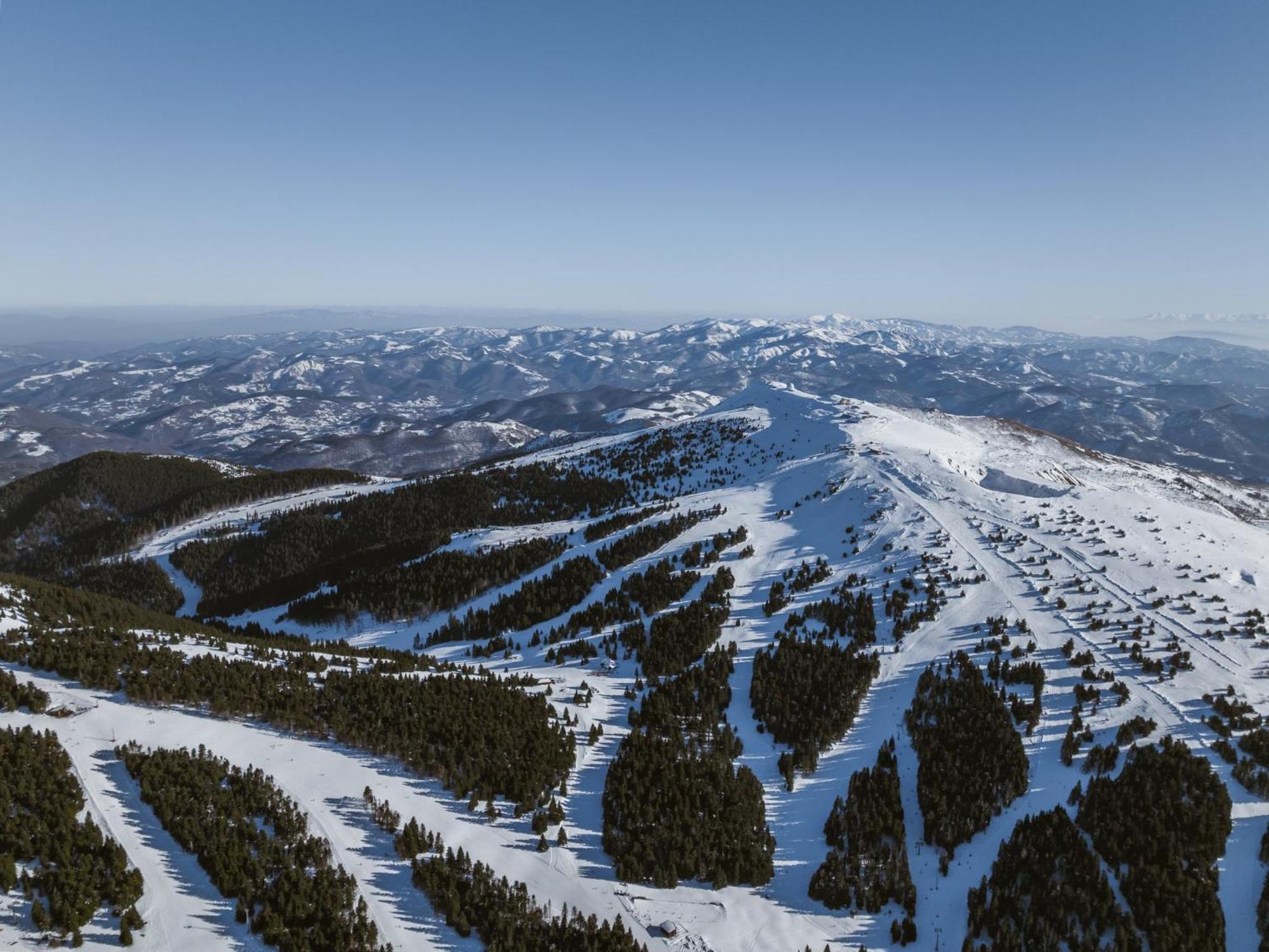 Viceroy Kopaonik Serbia Dış mekan fotoğraf Aerial view of the ski resort
