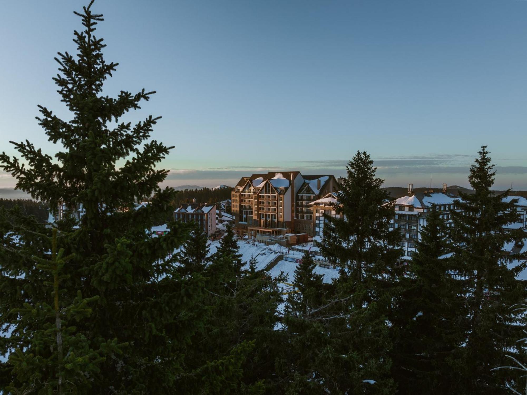 Viceroy Kopaonik Serbia Dış mekan fotoğraf The hotel complex